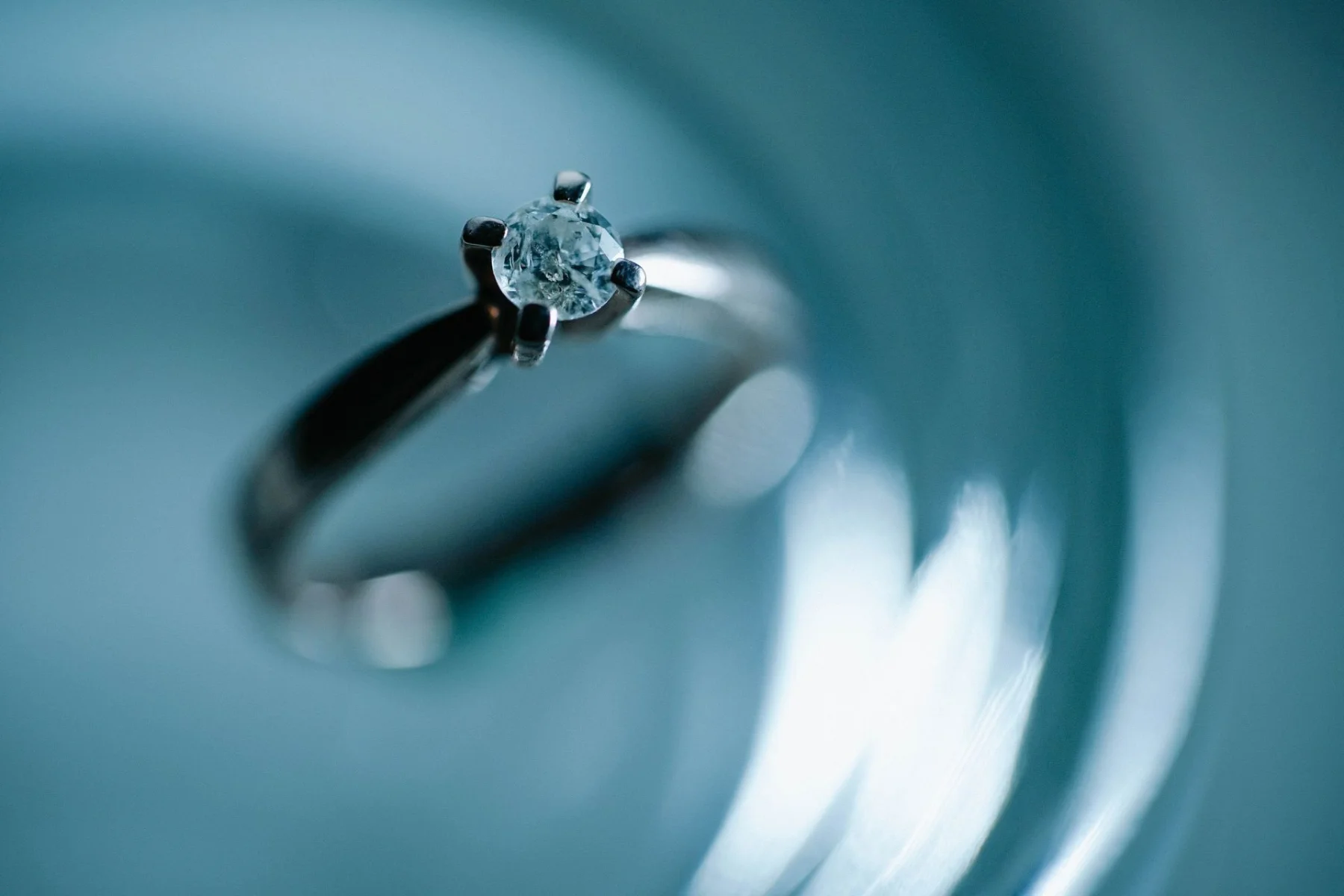 Lab-grown diamond jewellery by Saturnn LGD